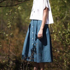 OFFON - Womens: Midi Pleated Linen Skirt- NWT